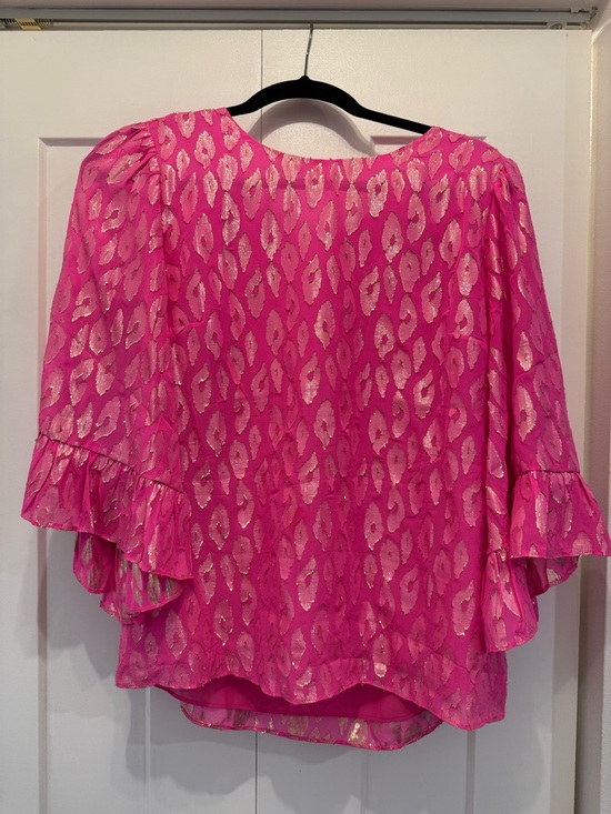 Lilly Pulitzer Tops - Lilly Pulitzer Hot Pink Metallic Leopard Print Ruffle-Sleeve Blouse